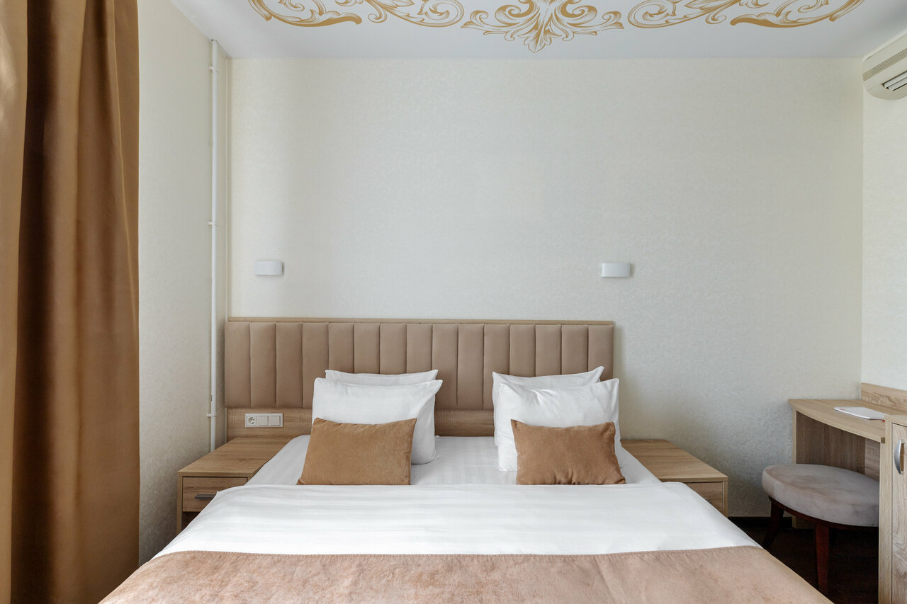 Гостиница Невский берег 93 Санкт-Петербург