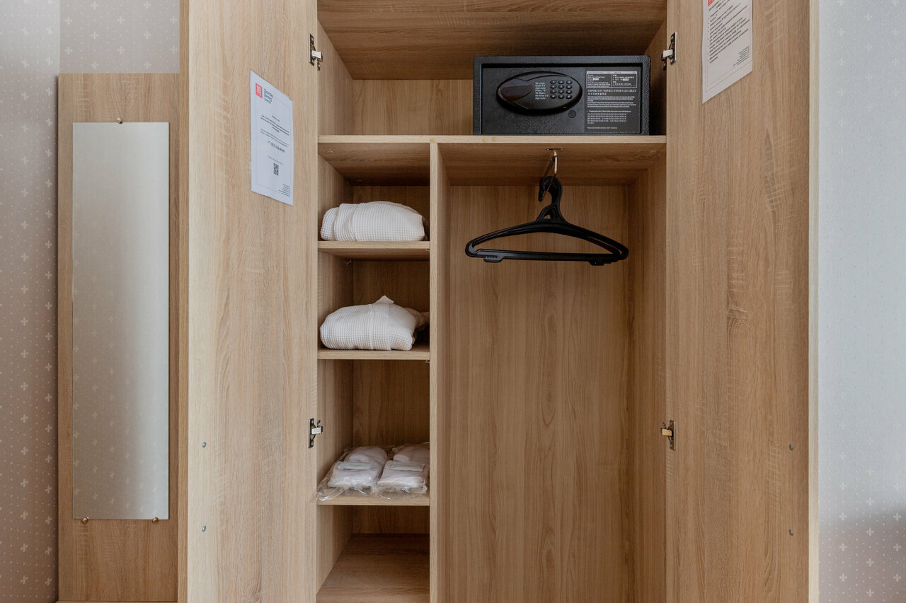 Гостиница Невский берег 93 Санкт-Петербург