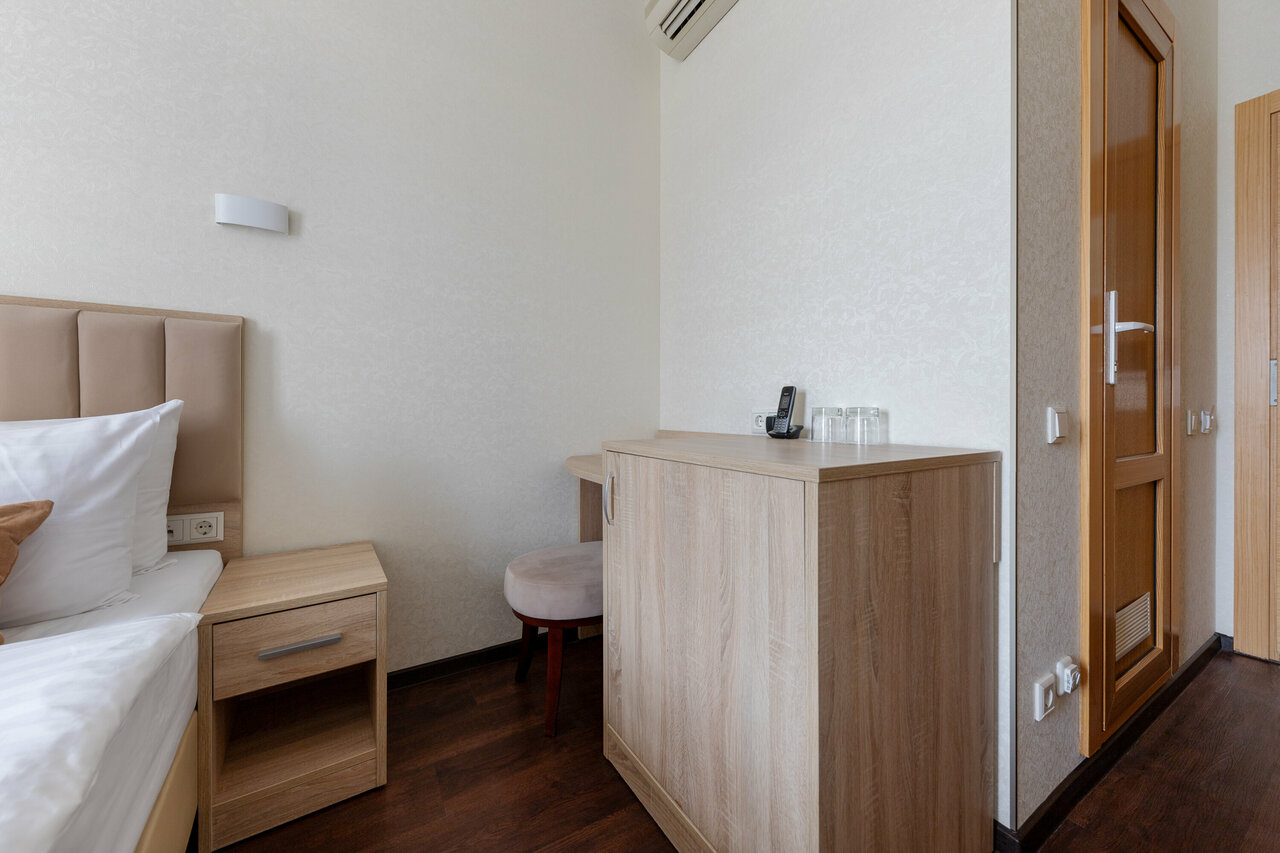 Гостиница Невский берег 93 Санкт-Петербург