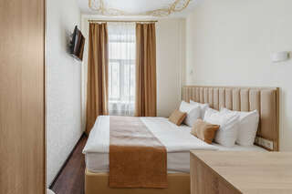 Гостиница Невский берег 93 Санкт-Петербург Стандарт двухместный с одной большой кроватью-2